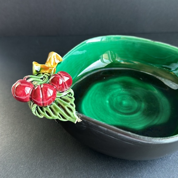 VTG Bonwit Teller French Art Pottery Green Glazed Square Bowl w Applied Cherries - Picture 9 of 13